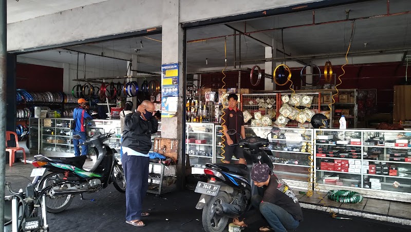 Saka Motor: Jantungnya Keren di Jl. Martadinata